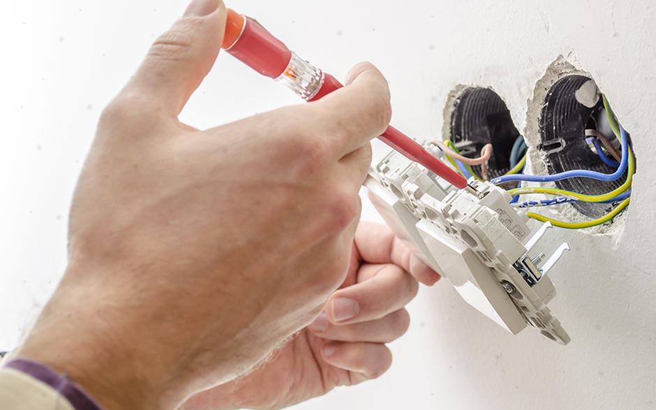 recherche travail électricien bâtiment Évry
